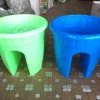 Chậu nhựa tròn viền đơn giản kẹp máng ban công lan cang