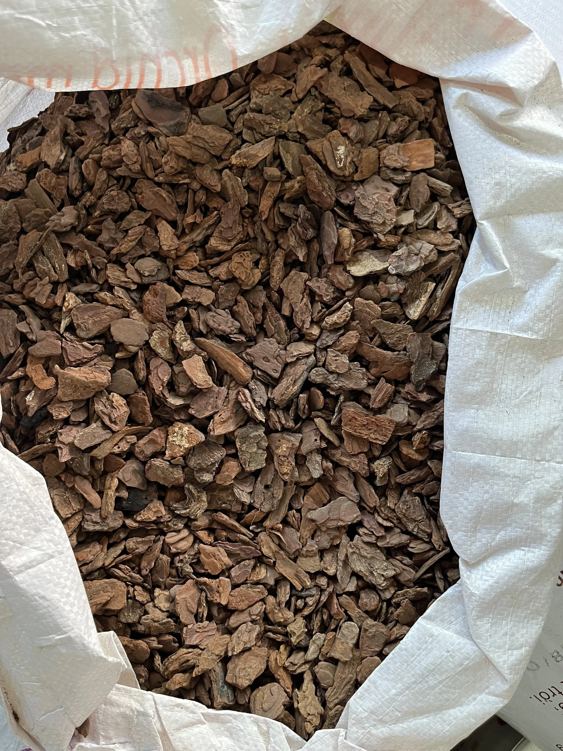 Vỏ thông NewZita Plus, gói 1kg (có 4 size: 6-9mm, 9-12mm, 12-18mm, 18-30mm) | z3235569107390 daa7f8e04537bb6a57c3d639050e9c55