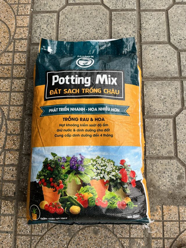 Đất sạch trồng Rau và Hoa Namix (Potting Mix) 20 dm3 ~ 10kg | z3191164328749 9d15154b3e4cda4d8692e204d089ebe2