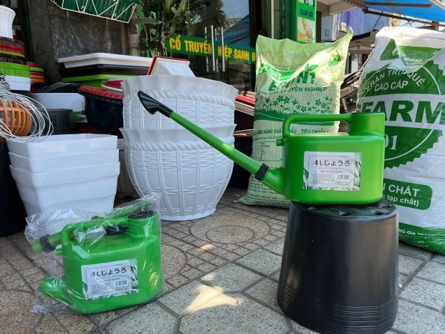 Bình tưới vòi sen Duraco Calo 04 4 lít vòi dài - Hình ảnh 2