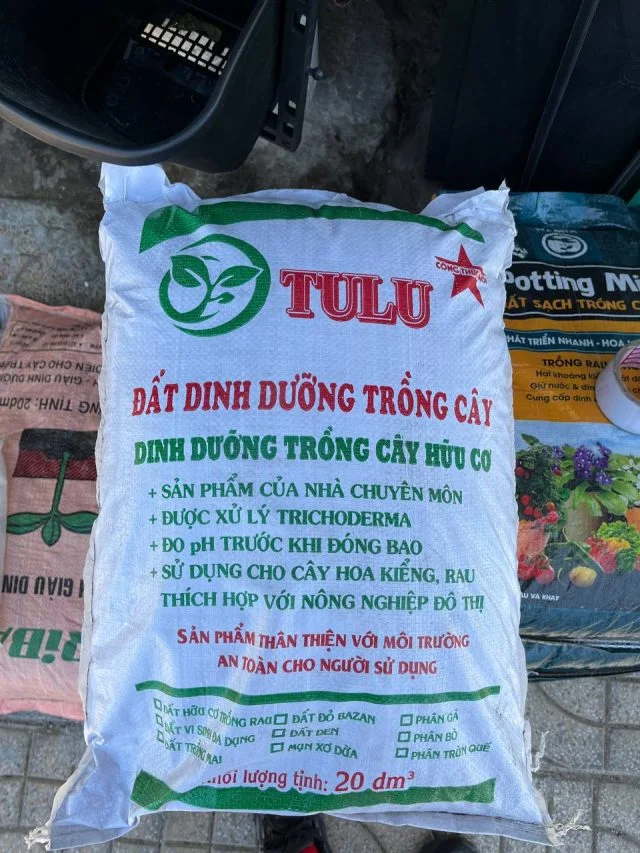 Đất hữu cơ dinh dưỡng TULU Nha Trang - Bao 20dm3 | 2022 06 20 13.17.42