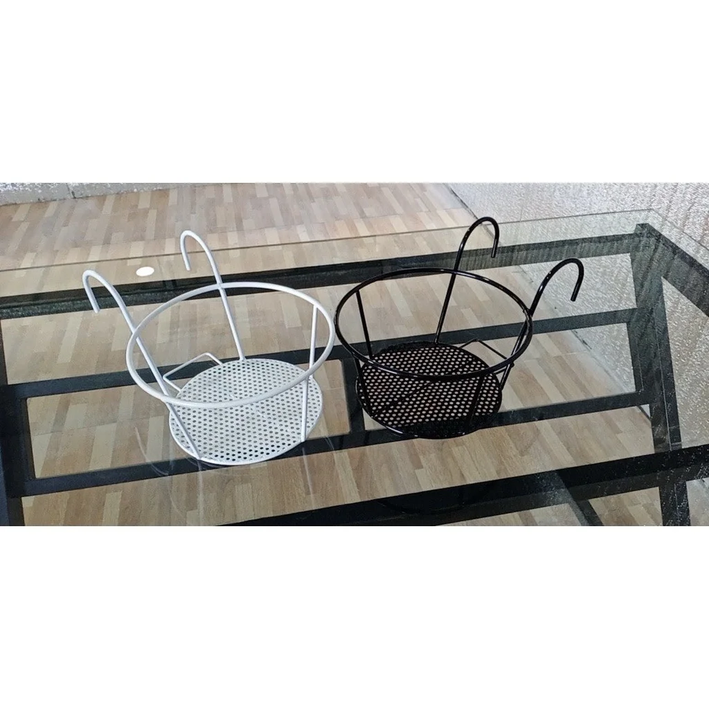 Giá sắt đựng chậu treo ban công | 23fb6e28a495e83a08af1ecd39d63b04
